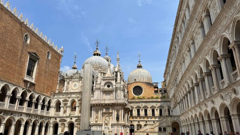 ドゥカーレ宮殿(Palazzo Ducale)